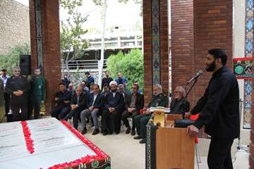 مراسم رونمایی از یادمان شهدای گمنام